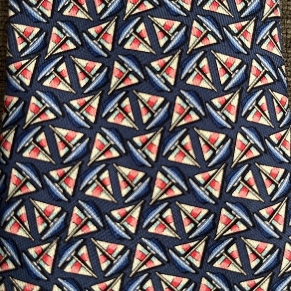 VINEYARD VINES sailboat tie - Picture 3 of 3